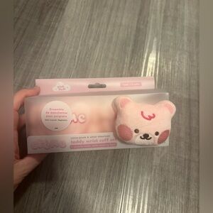 The Crème Shop Pink Cuddle Wrist Cuff Set